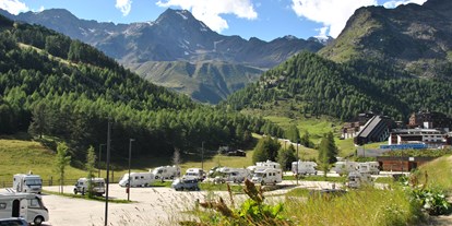 Reisemobilstellplatz - Duschen - Trentino-Südtirol - Der Caravanpark liegt ruhig am Talende des Schnalstales in unmittelbarer Nähe des Sportdorfs Kurzra. - Caravanpark Schnals - Senales