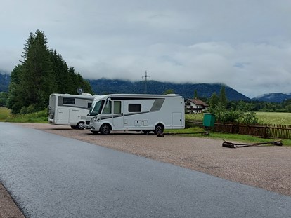 Reisemobilstellplatz - Duschen - Deutschland - Alpen-Caravanpark Tennsee