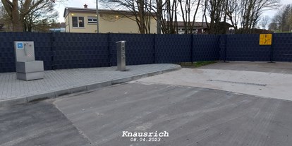 Motorhome parking space - WLAN: am ganzen Platz vorhanden - Hesse - Entsorgung (Chemie-WC + Grauwasser) - WohnmobilPark Grünberg