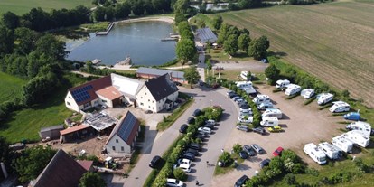 Reisemobilstellplatz - Umgebungsschwerpunkt: Strand - Deutschland - Merkendorf Freizeitzentrum Weißbachmühle mit Kiosk und Naturfreibad