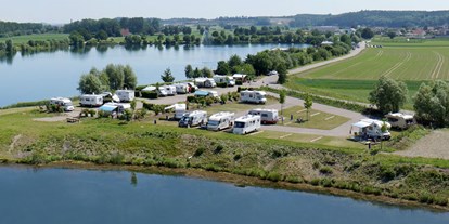 Reisemobilstellplatz - Duschen - Region Schwaben - Beschreibungstext für das Bild - Wohnmobilplatz an den Zielfinger Seen