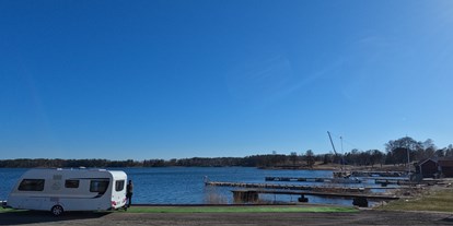 Reisemobilstellplatz - Badestrand - Kalmar - Loftahammars Varv & Marina