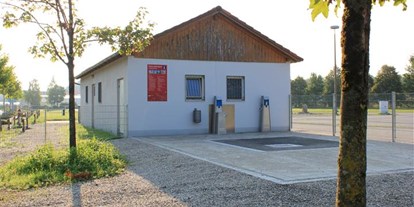 Reisemobilstellplatz - Art des Stellplatz: eigenständiger Stellplatz - Oberbayern - Ver- und Entsorgungsanlagen - Wohnmobilstellplatz Neuötting
