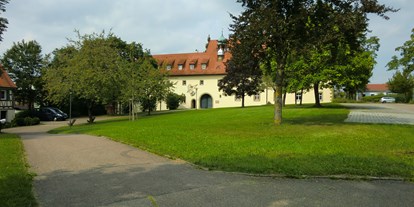 Motorhome parking space - Untermünkheim - Das Schloss in Michelbach  - Michelbach an der Bilz 