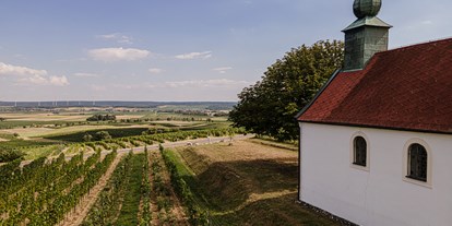 Reisemobilstellplatz - Umgebungsschwerpunkt: Therme(n) - Österreich - Donatus Kapelle in Neckenmarkt - Gober & Freinbichler Weine von Hand