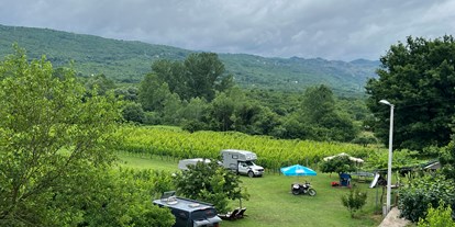 Reisemobilstellplatz - Umgebungsschwerpunkt: Fluss - Montenegro - Purple Eye Estate - (Camping-ground and Winery Jokaš) 