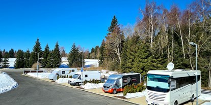 Motorhome parking space - Wintercamping - Karlovy Vary region - Stellplatz Havlovka