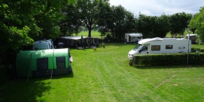Reisemobilstellplatz - Umgebungsschwerpunkt: am Land - Nijverdal - Mini camping Brinkman 