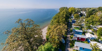Reisemobilstellplatz - Region Bodensee - Ferienchalets des Camping Park Gohren direkt am Strand. - Stellplätze am Campingpark Gohren