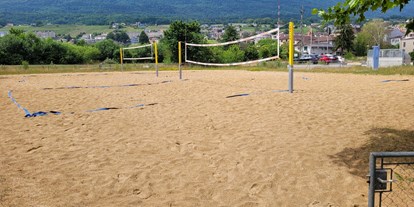 Reisemobilstellplatz - Spielplatz - Schweiz - Beach-Volley - Euro-Relais Port de Saint-Blaise