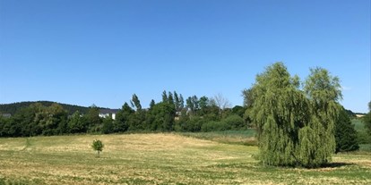 Reisemobilstellplatz - Frischwasserversorgung - Region Schwaben - weiter Blick ins Grüne - Plätzchen im Grünen 