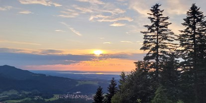Reisemobilstellplatz - Umgebungsschwerpunkt: Berg - Oberbayern - Trauntal Camping