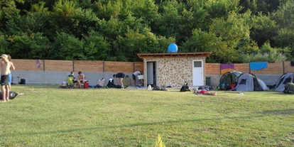 Motorhome parking space - Hunde erlaubt: Hunde erlaubt - Montenegro federal state - Camp Virpazar
