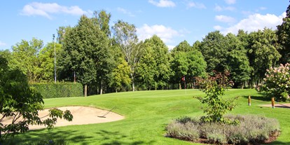 Reisemobilstellplatz - Kinrooi - Blick auf unsere gepflegte 9-Loch Golfanlage. Direkt erkennbar das gemeinsame Grün von Loch 5 und 9. - Golfpark Rothenbach