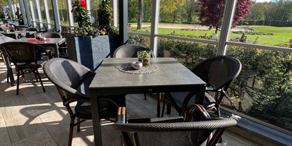 Reisemobilstellplatz - Radweg - Gangelt - Unser Restaurant Haus Rothenbach liegt direkt an der Golfanlage und bietet einen wunderschönen Ausblick auf diese an. - Golfpark Rothenbach