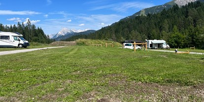 Reisemobilstellplatz - Umgebungsschwerpunkt: See - Tirol - CamperPark Seefeld