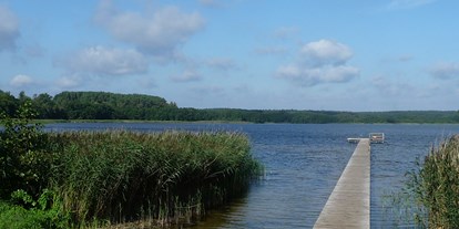 Reisemobilstellplatz - Umgebungsschwerpunkt: See - Gallin-Kuppentin - Badestelle am See - Am Holzendorfer See Dabel