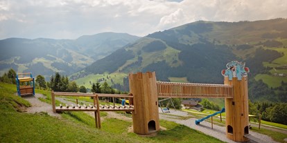 Reisemobilstellplatz - Schwarzach im Pongau - auf jedem Gipfel gibt es ein Erlebnis für die Kleinen. - Hotel - Pension Theresia