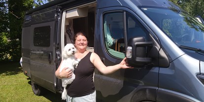 Reisemobilstellplatz - Hunde erlaubt: Hunde erlaubt - Kärnten - Van´s willkommen - Landhaus Noreia's Wiese nahe Klopeiner See