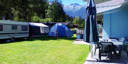 Motorhome parking space - WLAN: am ganzen Platz vorhanden - Hohe Tauern - Camping Platz - Camping Viktoria - Wald im Pinzgau -