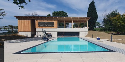 Motorhome parking space - Swimmingpool - Burgenland - Zugang zum beheizten Pool inklusive - Landhaus dasThomas - Camping & Pool