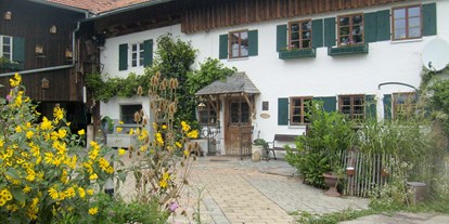 Reisemobilstellplatz - Kaufbeuren - der malerische Bauernhof - Wohnmobilstellplatz Bergblick