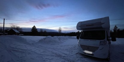 Motorhome parking space - Duschen - Sweden - Woodland Farm