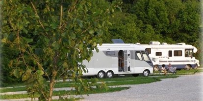 Reisemobilstellplatz - Art des Stellplatz: bei Gewässer - Bayern - Camping - Wohnmobilpark Markt Wald, Settele