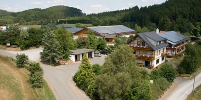 Reisemobilstellplatz - Umgebungsschwerpunkt: Berg - Korbach - Hofbild - Wohnmobilstellplatz und Camping Ferienhof "Zur Hasenkammer"