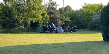 Motorhome parking space - Wohnwagen erlaubt - Lower Saxony - Bike & Zelt geht auch. Strom, Wasser und Abwasser. 
WC und Wellnessduschen inkl. - Campingplatz Heide-Eck