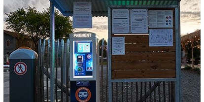 Motorhome parking space - Entsorgung Toilettenkassette - Aquitaine -  AIRE LE GRAIN (33440)