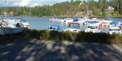 Reisemobilstellplatz - Umgebungsschwerpunkt: See - Südschweden - Parking place - Kinda Boat Club