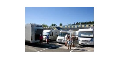 Motorhome parking space - WLAN: nur um die Rezeption vorhanden - Czech Republic - Golf Resort Franzensbad - Golf Resort Franzensbad