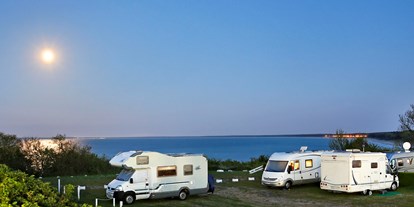 Motorhome parking space - Frischwasserversorgung - Ostsee - Reisemobilstellplätze am KNAUS Camping- und Ferienhauspark Rügen