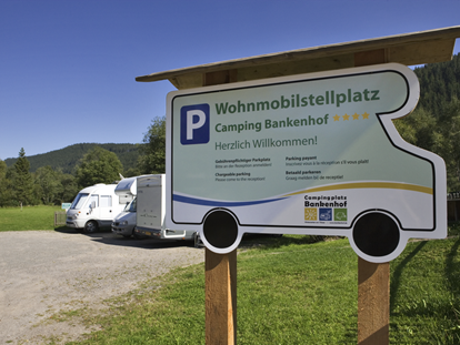 Reisemobilstellplatz - Art des Stellplatz: vor Campingplatz - Willkommen auf dem Wohnmobilstellplatz! - Camping Bankenhof Hinterzarten am Titisee