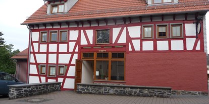 Reisemobilstellplatz - Restaurant - Region Vogelsberg - Übernachtungsscheune "Zur Wilden Frau" - Stellplatz Hotel Deutsches Haus