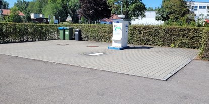 Reisemobilstellplatz - Art des Stellplatz: bei Freibad - Weingarten (Landkreis Ravensburg) - ver und entsorgung  - Wohnmobilstellplätze in Kißlegg