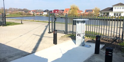 Motorhome parking space - Umgebungsschwerpunkt: Fluss - Friesland - Camperplaats Leeuwarden - Camperplaats Leeuwarden 