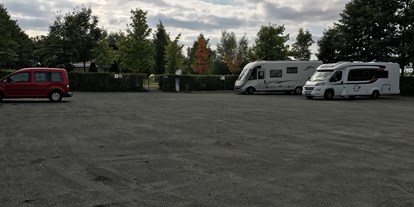 Reisemobilstellplatz - Umgebungsschwerpunkt: Fluss - Vorpommern - Stellplatzbereich - Caravan-Anklam