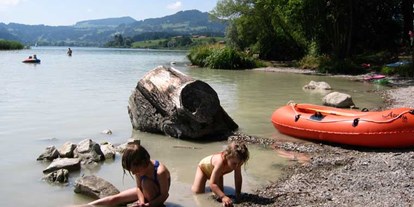 Reisemobilstellplatz - Umgebungsschwerpunkt: See - Bayern - Badestrand Insel - Camping am See - Inselcaming am See