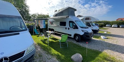 Motorhome parking space - Badestrand - Nordseeküste - Wohnmobile - Camping Nordstrand Platz Margarethenruh