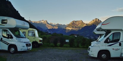 Motorhome parking space - Wintercamping - Switzerland - Wohnmobilplatz - Ferienhof Rüti