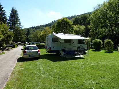Reisemobilstellplatz - Wohnwagen erlaubt - Stellplätze mit Vollservice - Odenwald-Camping-Park