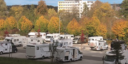 Motorhome parking space - öffentliche Verkehrsmittel - Bad Waldsee - Herbststimmung - Reisemobilstellplatz bei der Waldsee-Therme