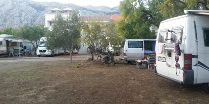 Reisemobilstellplatz - Art des Stellplatz: bei Gewässer - Dalmatien - Stell u. Campingplatz - Stellplatz Camping App. Trstenica Orebic