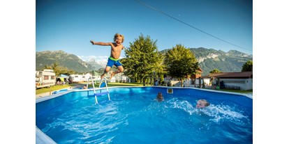 Motorhome parking space - Grauwasserentsorgung - Switzerland - Pool für Kinder - Camping Hobby 3
