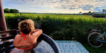 Reisemobilstellplatz - Zwolle - Natur und Stille hautnach erleben mit Wellness Angebote mit Sauna, Hottubs, Massage und Beauty Anwendungen - Camperplaats Vechtdal