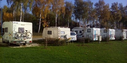 Motorhome parking space - Stromanschluss - Schwaben - Herbst 2015 - Kleinstcampingplatz Bad Schallerbach