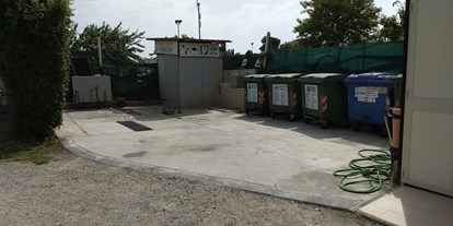 Reisemobilstellplatz - Entsorgung Toilettenkassette - Giardini Naxos - V+E - Eden Parking