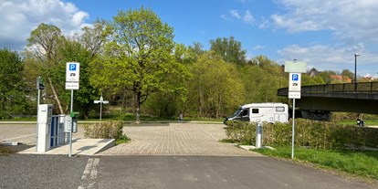 Motorhome parking space - Art des Stellplatz: bei Gewässer - Hessisch Lichtenau - Wohnmobilstellplatz Melsungen